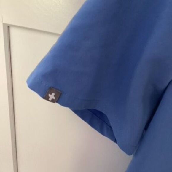 FIGS Technical Collection Casma Three Pocket Scrubs Sz S Stretch - Picture 5 of 7